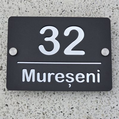 Numerele de casă din plexiglas