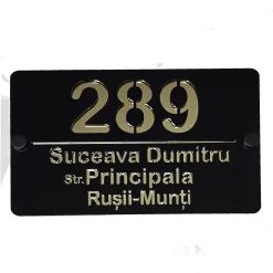 Numar casa cu nume de familie negru cu auriu lucios